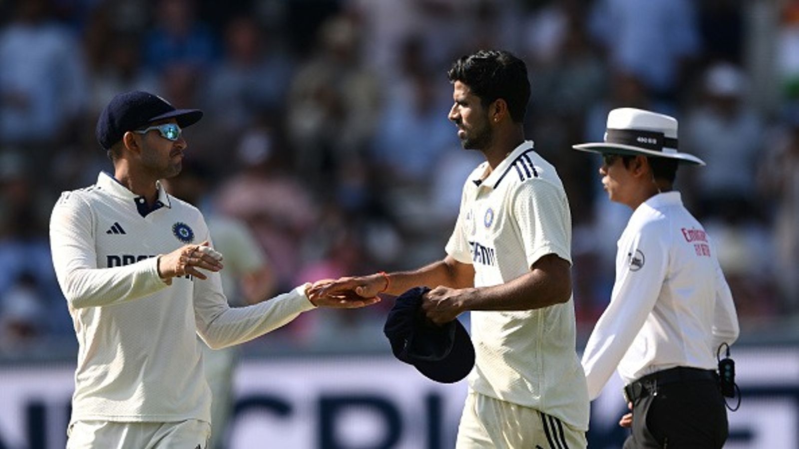 वाशिंगटन सुंदर को 69 ओवर के बाद गेंदबाजी देने में कप्तान गिल या कोच गंभीर किसका था हाथ ? मोर्ने मोर्केल ने बताई अंदर की बात वाशिंगटन सुंदर को 69 ओवर के बाद गेंदबाजी देने में कप्तान गिल या कोच गंभीर किसका था हाथ ? मोर्ने मोर्केल ने बताई अंदर की बात