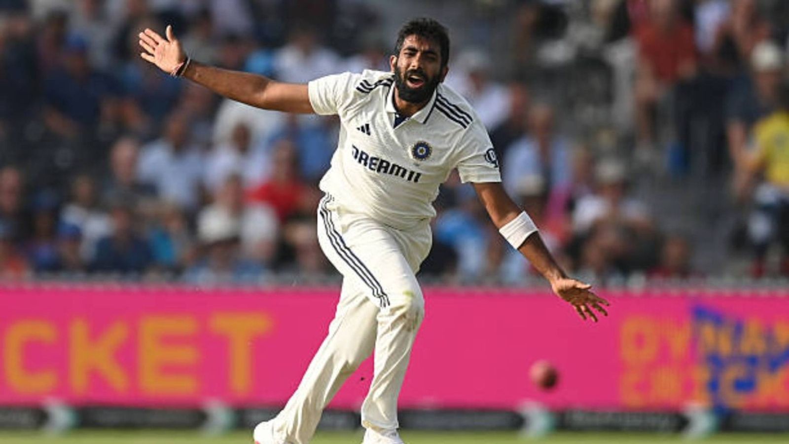 जसप्रीत बुमराह का इंग्लैंड के खिलाफ शतक, कपिल देव आर अश्विन के बाद इस मुकाम को हासिल करने वाले बने चौथे भारतीय गेंदबाज जसप्रीत बुमराह का इंग्लैंड के खिलाफ शतक, कपिल देव आर अश्विन के बाद इस मुकाम को हासिल करने वाले बने चौथे भारतीय गेंदबाज