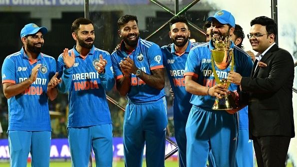 rohit-sharma-2r-receives-winning-trophy-after-their-victory-in-the-asia-cup-2023-one-day-internati-101627489-16x9.jpg
