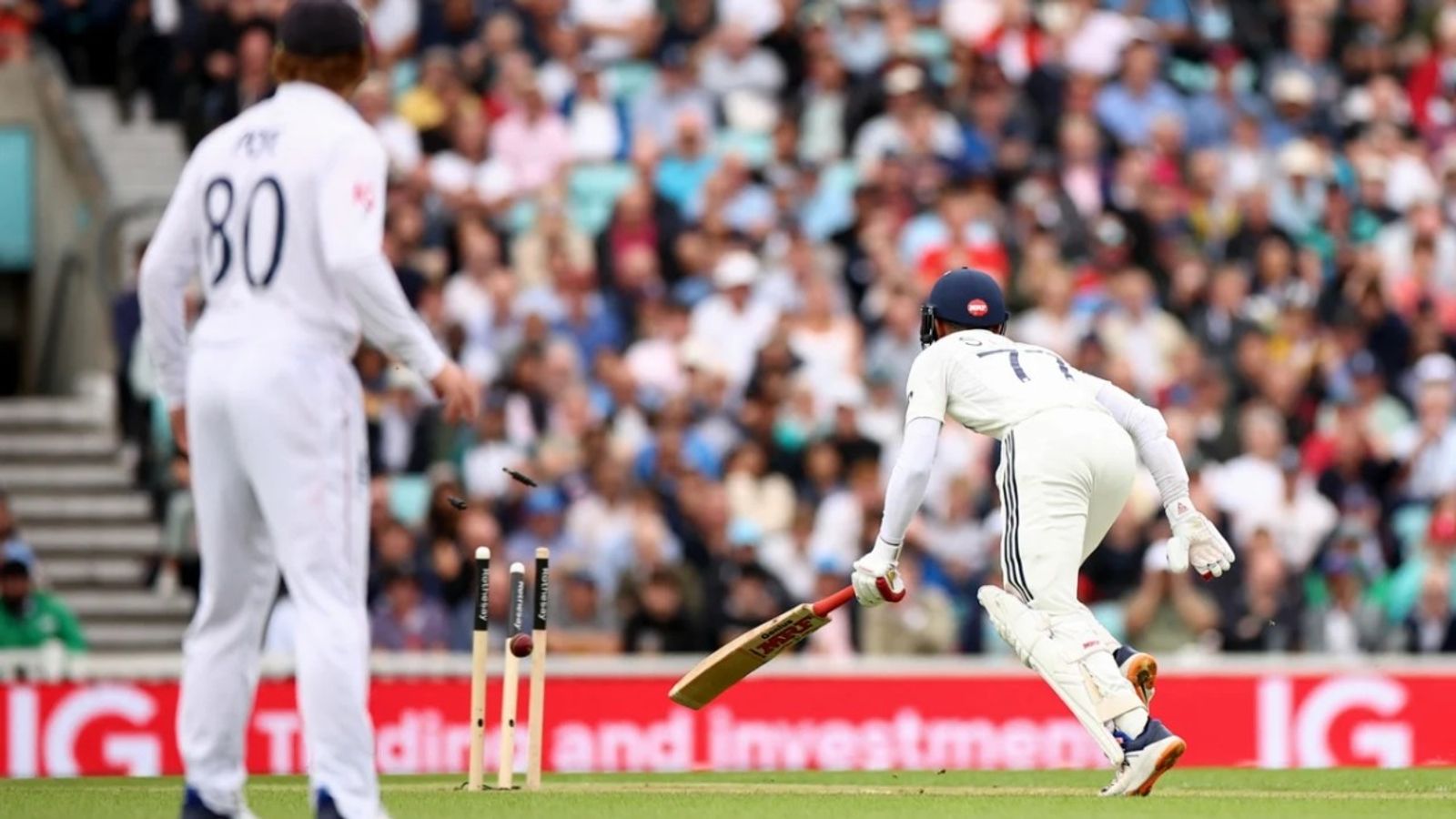 IND vs ENG : शुभमन गिल के बेवकूफी भरे रन आउट पर टीम इंडिया के कोच ने तोड़ी चुप्पी, कहा - ये काफी निराश करने... IND vs ENG : शुभमन गिल के बेवकूफी भरे रन आउट पर टीम इंडिया के कोच ने तोड़ी चुप्पी, कहा - ये काफी निराश करने...