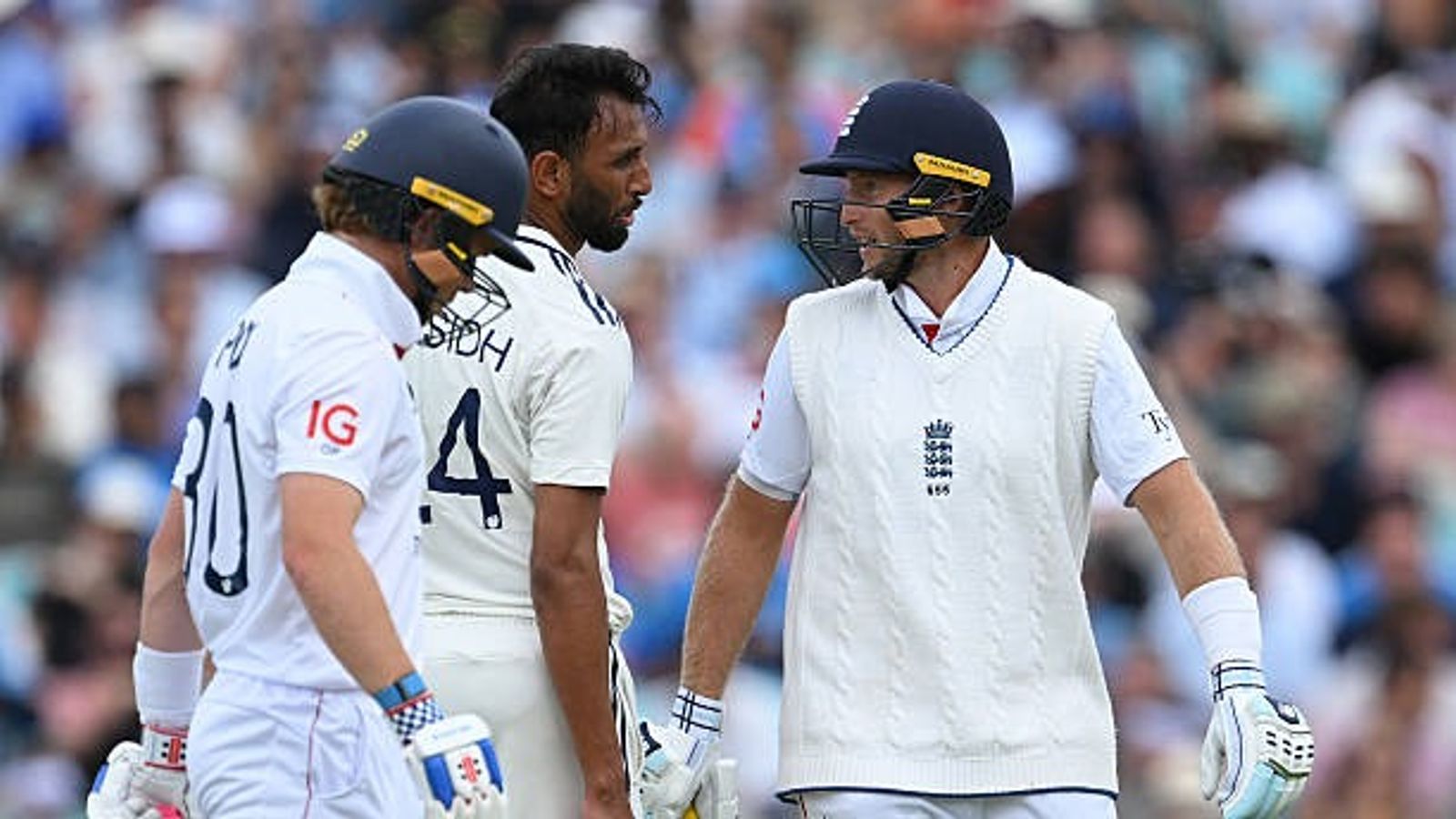 IND vs ENG : जो रूट के साथ पंगे पर प्रसिद्ध कृष्णा ने तोड़ी चुप्पी, कहा - वो हमारा प्लान था कि उसे... IND vs ENG : जो रूट के साथ पंगे पर प्रसिद्ध कृष्णा ने तोड़ी चुप्पी, कहा - वो हमारा प्लान था कि उसे...