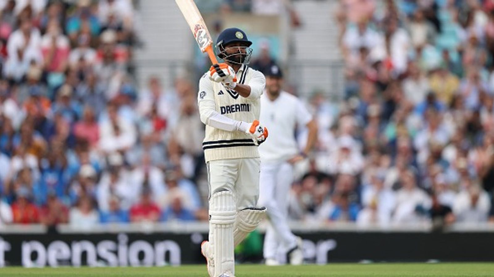 91 साल के पहली बार भारतीय क्रिकेट में ऐसा करिश्मा, तीन बल्लेबाजों ने बना डाले इतने रन, गिल, राहुल और जडेजा के नाम रिकॉर्ड 91 साल के पहली बार भारतीय क्रिकेट में ऐसा करिश्मा, तीन बल्लेबाजों ने बना डाले इतने रन, गिल, राहुल और जडेजा के नाम रिकॉर्ड