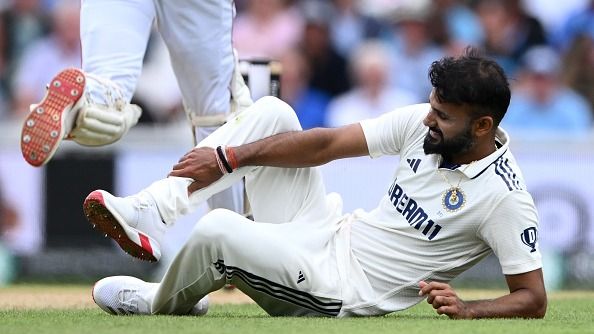 इंजेक्शन लिया है तू? आकाश दीप को बीच मैच में लगी चोट तो कप्तान शुभमन गिल को हुई निराशा, स्टम्प माइक में कैद हुई बातचीत