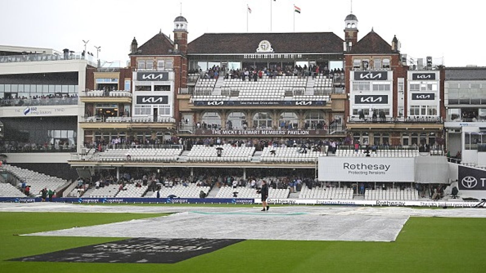 IND vs ENG : ओवल टेस्ट मैच के अंतिम दिन क्या टीम इंडिया से बारिश छीन सकती है जीत का मौका? जानें मौसम का हाल IND vs ENG : ओवल टेस्ट मैच के अंतिम दिन क्या टीम इंडिया से बारिश छीन सकती है जीत का मौका? जानें मौसम का हाल