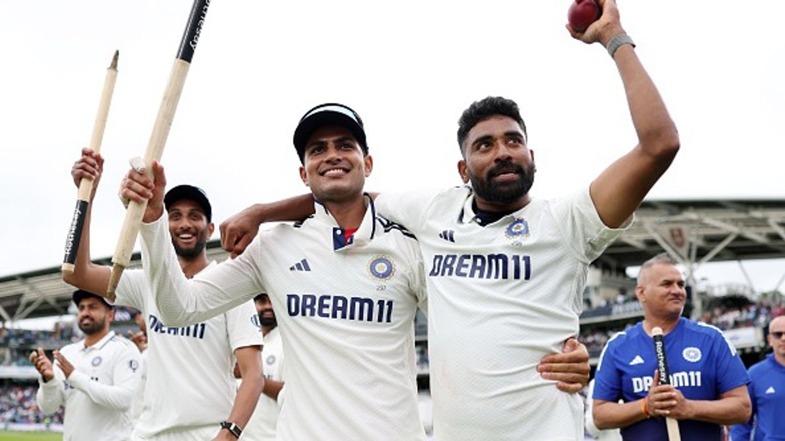 IND VS ENG: शुभमन गिल ने टेस्ट क्रिकेट को चार दिन का करने वालों को लगाई लताड़, बोले- यही वो फॉर्मेट है... IND VS ENG: शुभमन गिल ने टेस्ट क्रिकेट को चार दिन का करने वालों को लगाई लताड़, बोले- यही वो फॉर्मेट है...