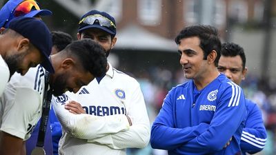 टीम इंडिया के इंग्लैंड दौरे के तुरंत बाद BCCI ने शुरू की नए कोच की तलाश, बैटिंग-बॉलिंग समेत चार पोस्ट के लिए मांगे आवेदन SportsTak Hindi