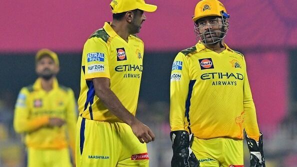 चेन्नई सुपर किंग्स से अश्विन के अलग होने पर धोनी की टीम को फायदा, क्रिस श्रीकांत ने कहा - ये तमिलनाडु क्रिकेट नहीं बल्कि कॉरपोरेट... Ravichandran Ashwin and MS Dhoni