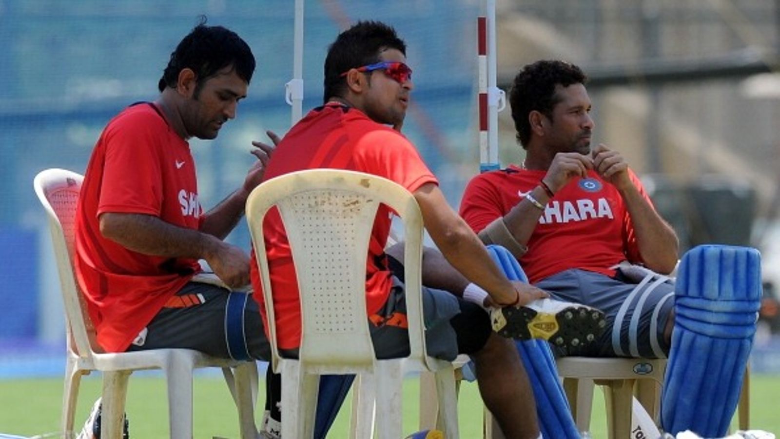 'अर्जुन पढ़ नहीं रहा है, अंजलि शिकायत कर रही है', जब सचिन तेंदुलकर ने बीच फ्लाइट में सुरेश रैना को बना दिया अपना बेटा 'अर्जुन पढ़ नहीं रहा है, अंजलि शिकायत कर रही है', जब सचिन तेंदुलकर ने बीच फ्लाइट में सुरेश रैना को बना दिया अपना बेटा