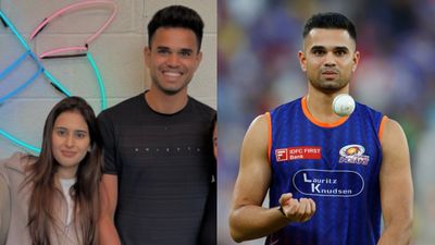 बड़ी खबर: सचिन तेंदुलकर के बेटे अर्जुन तेंदुलकर ने प्राइवेट सेरेमनी में की सगाई, जानें कौन हैं मशहूर कारोबारी की पोती सानिया चंदोक SportsTak Hindi