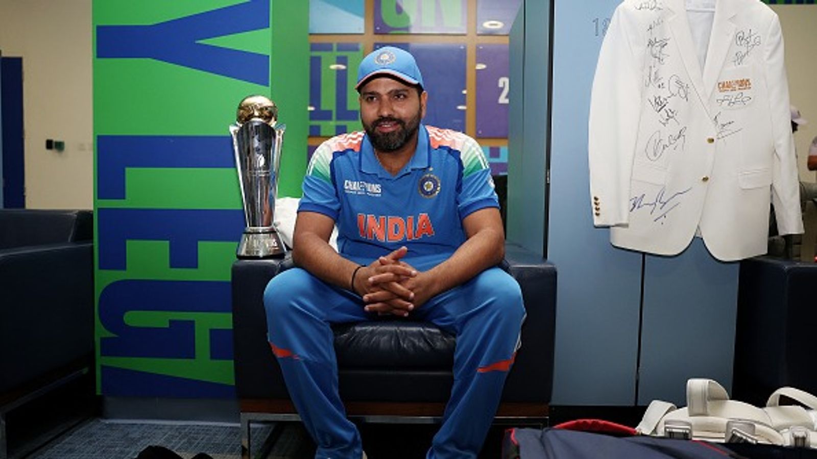 'हर बार जीतेंगे तो थोड़ी न रिटायरमेंट लेता रहूंगा', चैंपियंस ट्रॉफी जीत के बाद रोहित शर्मा का अनदेखा वीडियो वायरल 'हर बार जीतेंगे तो थोड़ी न रिटायरमेंट लेता रहूंगा', चैंपियंस ट्रॉफी जीत के बाद रोहित शर्मा का अनदेखा वीडियो वायरल