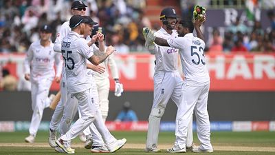 'मैं कभी ऑस्ट्रेलिया नहीं गया', एशेज में खेलना चाहता है पाकिस्तानी मूल का क्रिकेटर, कहा- मुझे पता है इंग्लैंड मैनेजमेंट... SportsTak Hindi