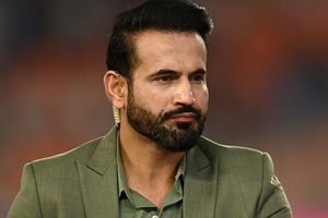 रोहित शर्मा और विराट कोहली नहीं तो किस खिलाड़ी के चलते इरफ़ान पठान से छीनी गई क्रिकेट कमेंट्री, अब सामने आया बड़ा नाम SportsTak Hindi