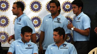 'हमें ऐसा लगा कि हम मर चुके हैं', साल 2007 के बुरे दौर को याद करके इरफान पठान ने कहा - ड्रेसिंग रूम में पहली बार... Indian Cricket team captain (Sitting from left) Rahul Dravid, Sachin Tendulkar (Standing) Virender Sehwag, Mahendra Singh Dhoni,