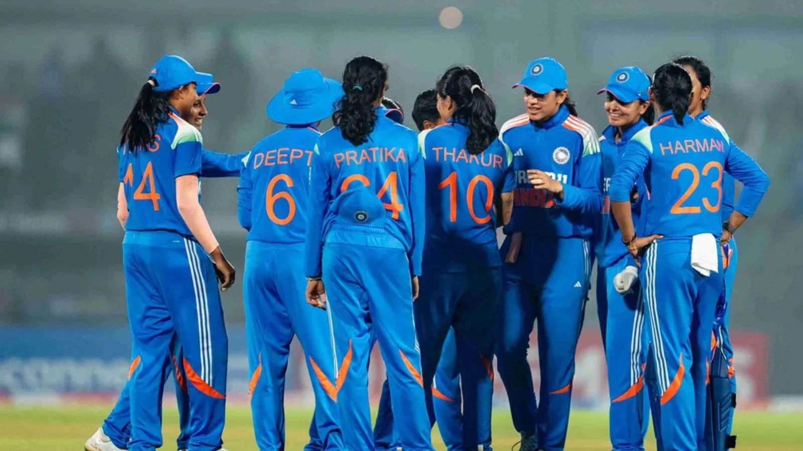 Women World Cup 2025 के लिए भारतीय टीम का ऐलान, शेफाली वर्मा को नहीं मिली जगह, रेणुका ठाकुर की वापसी Women World Cup 2025 के लिए भारतीय टीम का ऐलान, शेफाली वर्मा को नहीं मिली जगह, रेणुका ठाकुर की वापसी