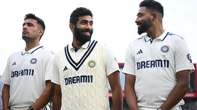 बड़ी खबर : भारतीय क्रिकेटर्स को अब पास करना होगा रग्बी में होने वाला ब्रोंको टेस्ट, कोच ने इसलिए उठाया बड़ा कदम SportsTak Hindi