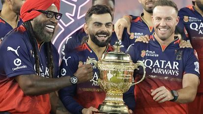 (Left to right) Chris Gayle, Virat Kohli of Royal Challengers Bengaluru and AB de Villiers