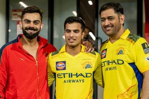 वंश बेदी की किस बात पर जोर- जोर से हंसने लगे थे विराट कोहली और एमएस धोनी, CSK के क्रिकेटर का खुलासा SportsTak Hindi