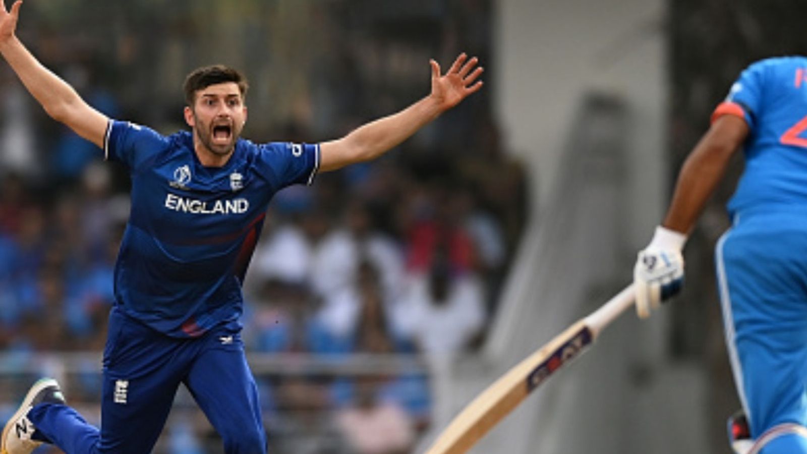 'उसका बल्ला बड़ा था', भारत के इस बल्लेबाज ने मार्क वुड के छुड़ा दिए थे पसीने, अंग्रेज गेंदबाज ने सुनाया पूरा किस्सा 'उसका बल्ला बड़ा था', भारत के इस बल्लेबाज ने मार्क वुड के छुड़ा दिए थे पसीने, अंग्रेज गेंदबाज ने सुनाया पूरा किस्सा