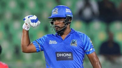 संजू सैमसन ने फिर भरी हुंकार, KCL में रुकने का नाम नहीं ले रहा स्टार बैटर, 30 गेंदों पर बरपाया कहर SportsTak Hindi