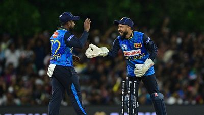 ASIA CUP 2025: श्रीलंका ने एशिया कप 2025 के लिए 16 सदस्यीय टीम का किया ऐलान, राजस्थान रॉयल्स के लिए खेलने वाले स्पिनर की टीम में एंट्री SportsTak Hindi