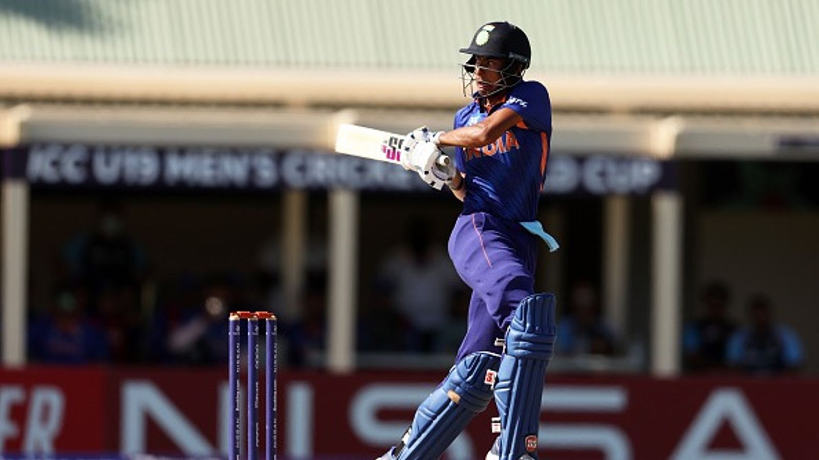 पंजाब के स्टार बैटर ने 75 गेंदों पर ठोका शतक लेकिन KKR के ऑलराउंडर ने 5 विकेट लेकर छीन ली जीत पंजाब के स्टार बैटर ने 75 गेंदों पर ठोका शतक लेकिन KKR के ऑलराउंडर ने 5 विकेट लेकर छीन ली जीत