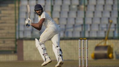 भारत के 3D खिलाड़ी कहे जाने वाले विजय शंकर ने तोड़ी चुप्पी, तमिलनाडू से अलग होने पर कहा - मैं सिर्फ पानी पिलाने के लिए... SportsTak Hindi