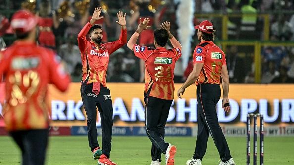 पंजाब किंग्‍स का स्‍टार खिलाड़ी Duleep Trophy 2025 से बाहर, 32 साल के गेंदबाज ने किया रिप्‍लेस