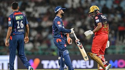 3 साल पहले खेला था भारत के लिए आखिरी मैच, RCB की चैंपियन टीम का था हिस्सा, अब काउंटी खेलने इंग्लैंड जाएगा स्टार बैटर SportsTak Hindi