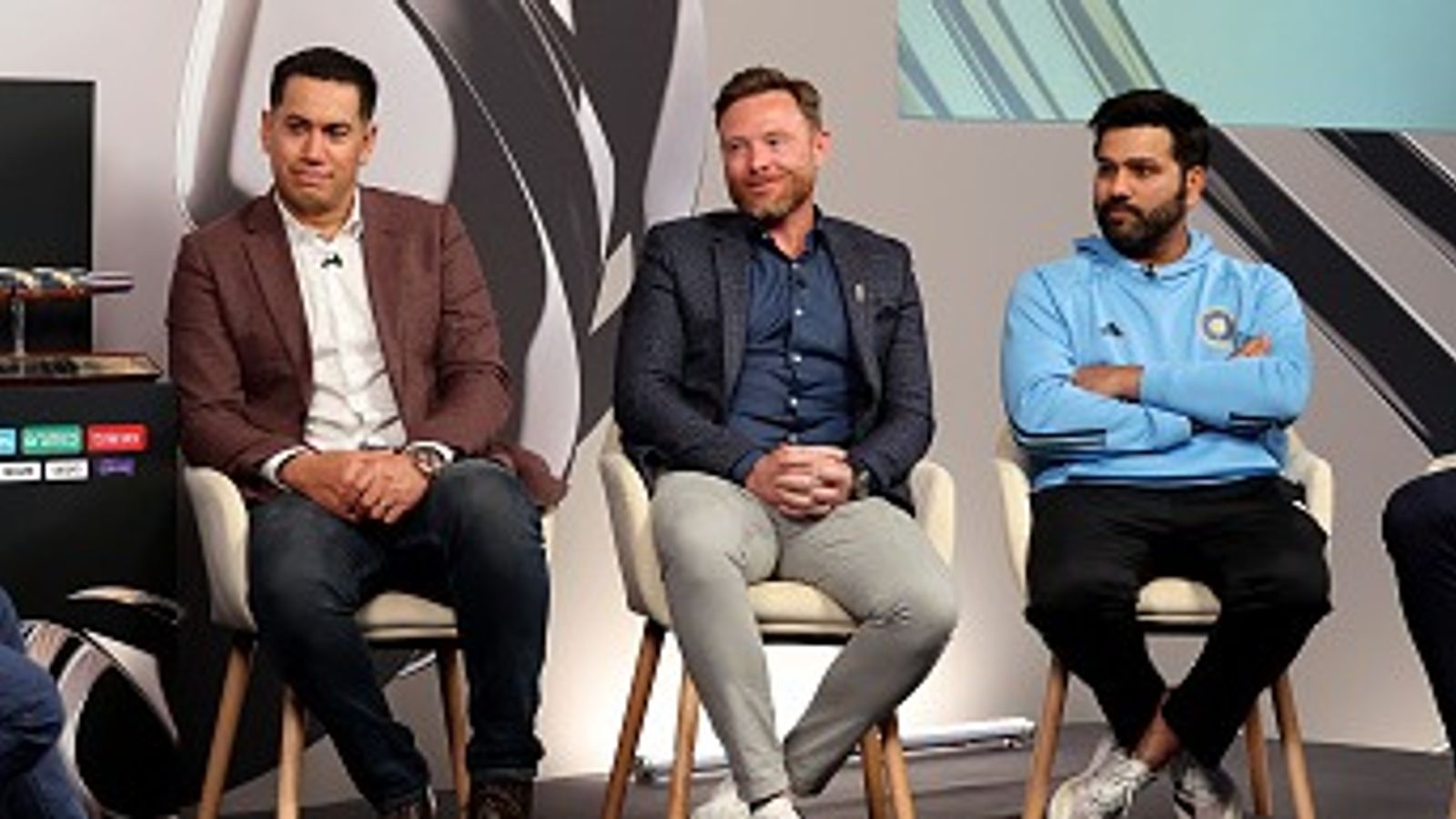 आईसीसी ट्रॉफी विनर ने 41 की उम्र में की संन्यास से वापसी, दो लाख की जनसंख्या वाले देश के लिए खेलने का लिया फैसला आईसीसी ट्रॉफी विनर ने 41 की उम्र में की संन्यास से वापसी, दो लाख की जनसंख्या वाले देश के लिए खेलने का लिया फैसला