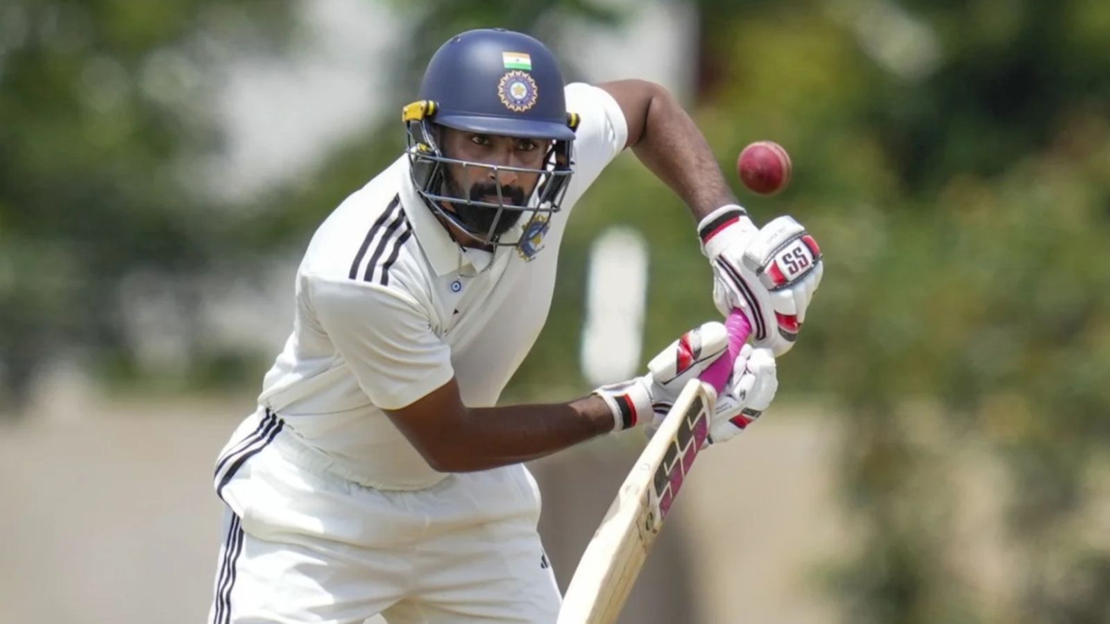 Duleep Trophy: टीम इंडिया में ऋषभ पंत की जगह लेने वाला दोहरे शतक से चूका, नीतीश रेड्डी के साथी ने कराया रन आउट, झेलना पड़ा गुस्सा Duleep Trophy: टीम इंडिया में ऋषभ पंत की जगह लेने वाला दोहरे शतक से चूका, नीतीश रेड्डी के साथी ने कराया रन आउट, झेलना पड़ा गुस्सा