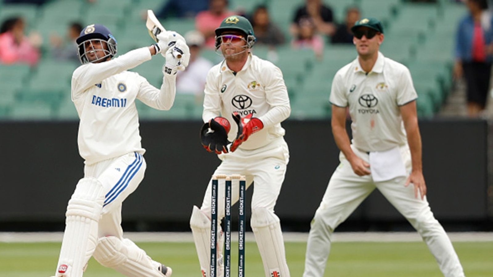 अश्विन के उत्तराधिकारी माने जा रहे खिलाड़ी ने दलीप ट्रॉफी में मचाया धमाल, उड़ाई फिफ्टी, टीम इंडिया में खेलने पर कहा- पिछले 6 महीनों में... अश्विन के उत्तराधिकारी माने जा रहे खिलाड़ी ने दलीप ट्रॉफी में मचाया धमाल, उड़ाई फिफ्टी, टीम इंडिया में खेलने पर कहा- पिछले 6 महीनों में...