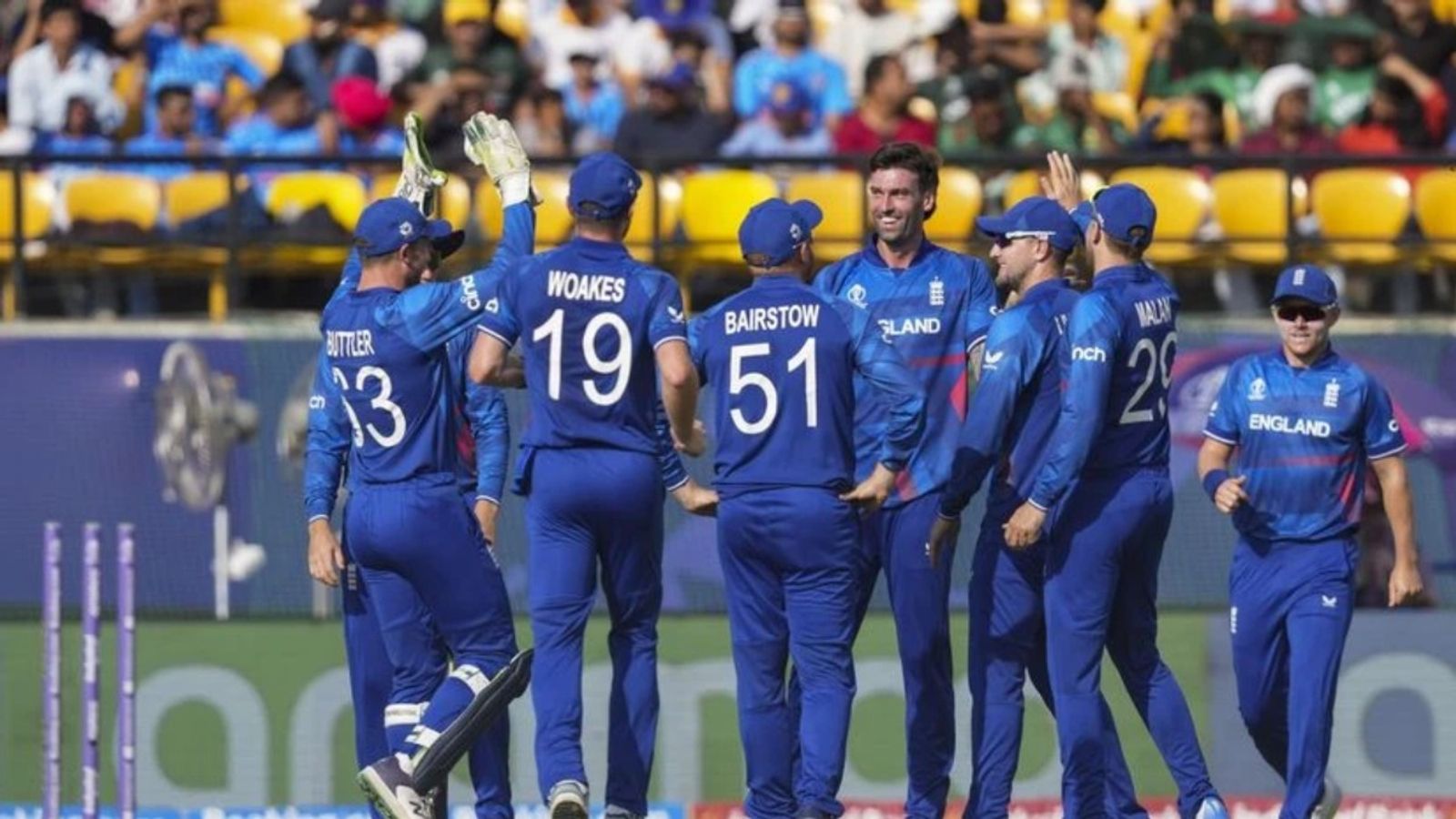 इंग्लैंड ने साउथ अफ्रीका से हार के बाद उठाया बड़ा कदम, मैक्कलम जिस खिलाड़ी को नापसंद करते हैं उसे 10 महीने बाद बुलाया इंग्लैंड ने साउथ अफ्रीका से हार के बाद उठाया बड़ा कदम, मैक्कलम जिस खिलाड़ी को नापसंद करते हैं उसे 10 महीने बाद बुलाया