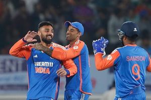 एशिया कप 2025 के लिए इरफ़ान पठान ने चुनी टीम इंडिया की Playing XI, जानिये संजू सैमसन को जगह मिली या नहीं ? SportsTak Hindi