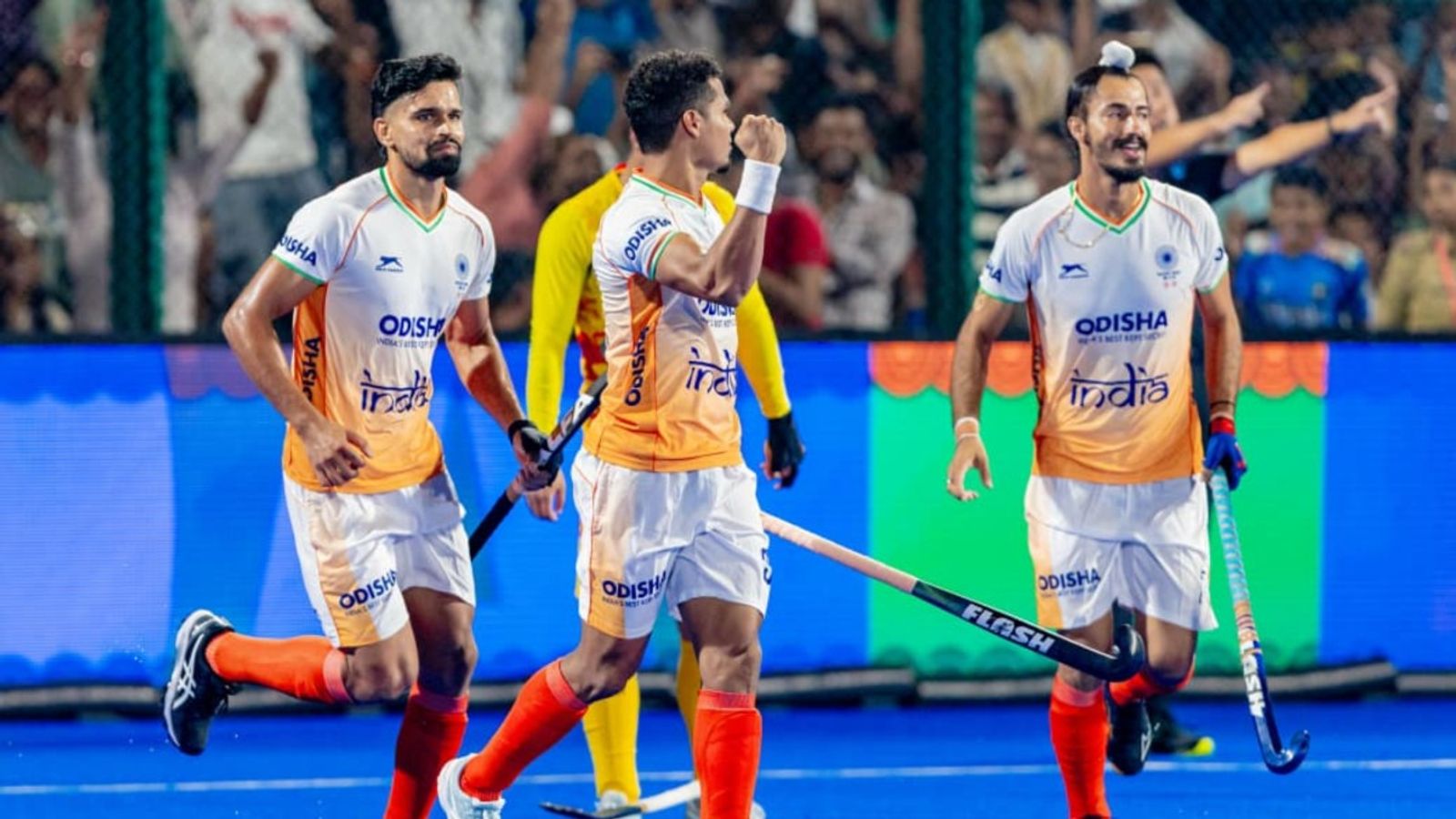 Asia Cup 2025: भारतीय हॉकी टीम ने चीन को 7-0 से रौंदा, पड़ोसी पर सबसे बड़ी जीत के साथ फाइनल में बनाई जगह Asia Cup 2025: भारतीय हॉकी टीम ने चीन को 7-0 से रौंदा, पड़ोसी पर सबसे बड़ी जीत के साथ फाइनल में बनाई जगह