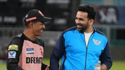 श्रेयस अय्यर बने इंडिया ए के कप्तान तो पंजाब किंग्स के इस शख्स को मिला कोच का रोल, सामने आई बड़ी रिपोर्ट SportsTak Hindi