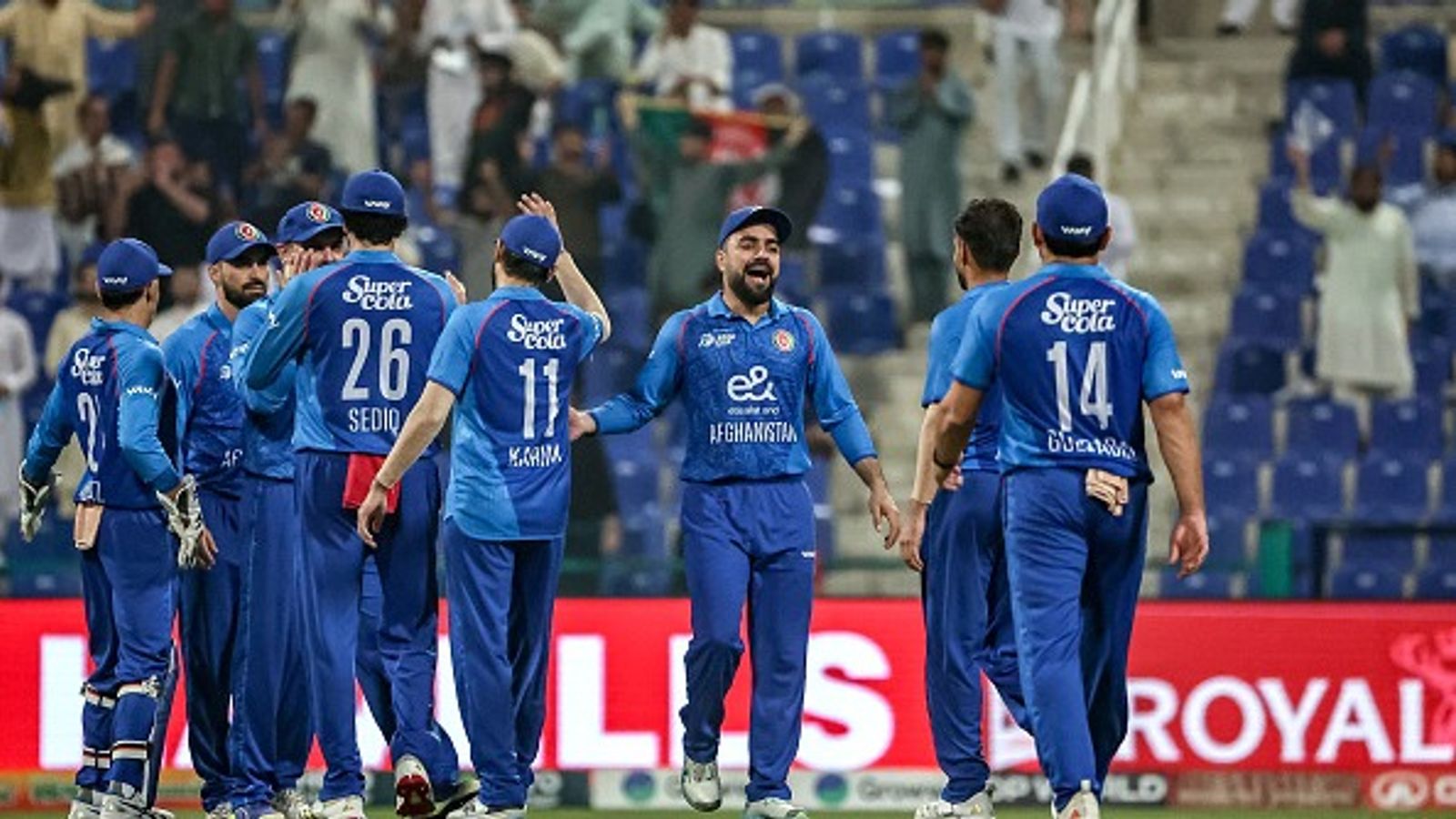 Asia Cup 2025 : हांग कांग पर जीत के बावजूद अफगानिस्तान टीम से खफा हैं उनके कोच जोनाथन ट्रॉट, कहा - हमारे कैच छूटे और... Asia Cup 2025 : हांग कांग पर जीत के बावजूद अफगानिस्तान टीम से खफा हैं उनके कोच जोनाथन ट्रॉट, कहा - हमारे कैच छूटे और...