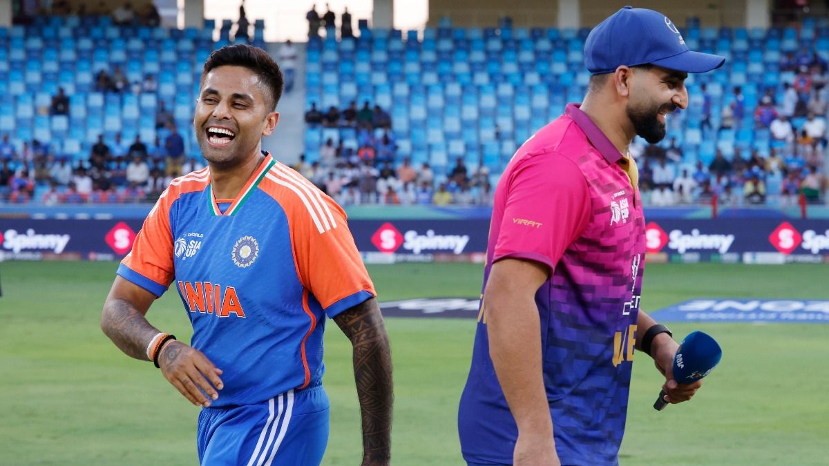 suryakumar yadav and Muhammad Waseem during toss