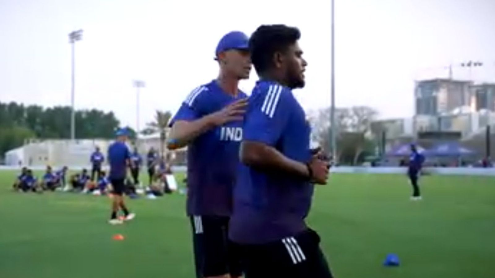 हार्दिक, रिंकू सहित तमाम खिलाड़ियों ने दिया ब्रोंको टेस्ट, संजू सैमसन को मिली शाबाशी, BCCI ने जारी किया स्पेशल VIDEO हार्दिक, रिंकू सहित तमाम खिलाड़ियों ने दिया ब्रोंको टेस्ट, संजू सैमसन को मिली शाबाशी, BCCI ने जारी किया स्पेशल VIDEO