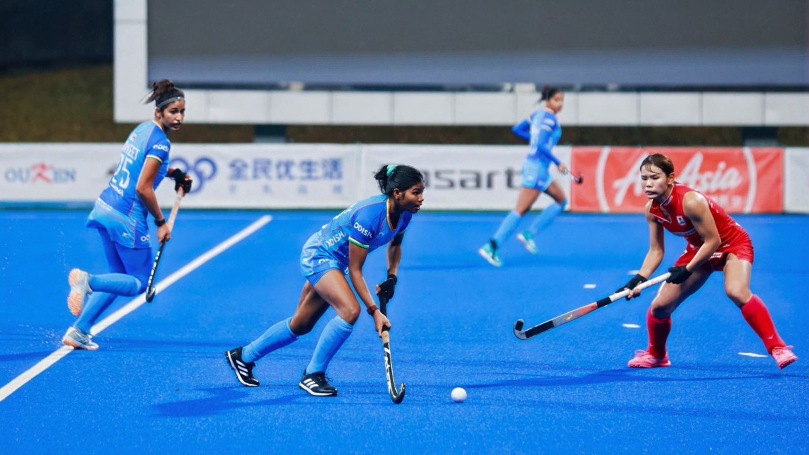 Women’s Asia Cup Hockey: भारत ने गंवाई बढ़त, जापान से खेला ड्रॉ, चीन ने दिलाया फाइनल का टिकट, अब उसी से खिताबी भिड़ंत Women’s Asia Cup Hockey: भारत ने गंवाई बढ़त, जापान से खेला ड्रॉ, चीन ने दिलाया फाइनल का टिकट, अब उसी से खिताबी भिड़ंत