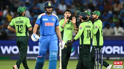 IND vs PAK : एशिया कप में पाकिस्तान के खिलाफ मैच खेलने को लेकर गंभीर के साथी ने दिया करारा जवाब, कहा - खेल और राजनीति को... Asia Cup IND vs PAK (Photo Credit: Getty)