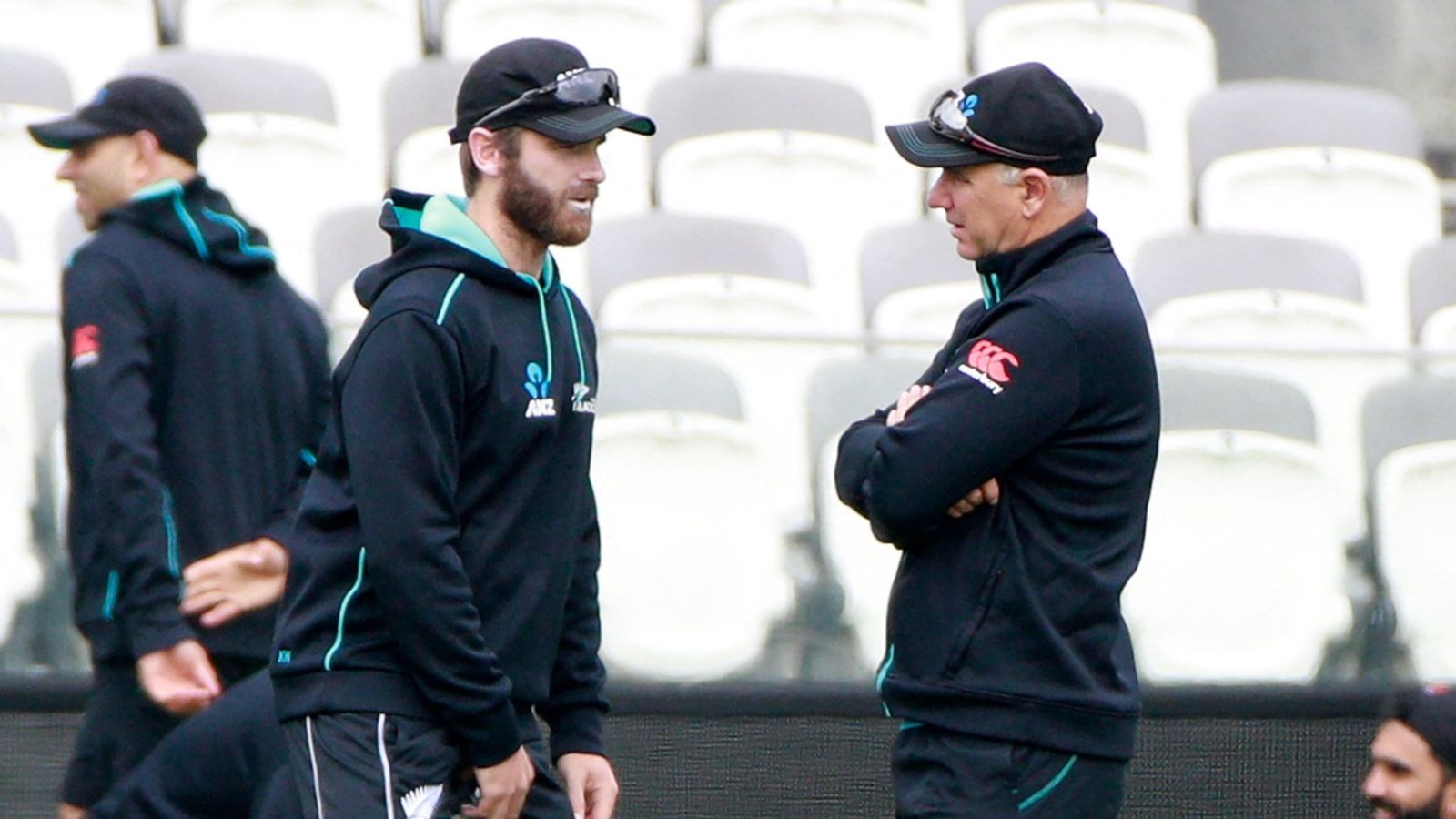 न्यूजीलैंड का पूर्व कोच नीतीश रेड्डी की टीम का बना हिस्सा, भारत को हराकर 2021 में जीती थी WTC न्यूजीलैंड का पूर्व कोच नीतीश रेड्डी की टीम का बना हिस्सा, भारत को हराकर 2021 में जीती थी WTC