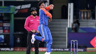 IND vs PAK, Asia Cup 2025 : पाकिस्तान के खिलाफ मैच से पहले कुलदीप यादव के कोच ने टीम इंडिया को दिया जीत का मंत्र, कहा - 250 रन बनाओ और... SportsTak Hindi