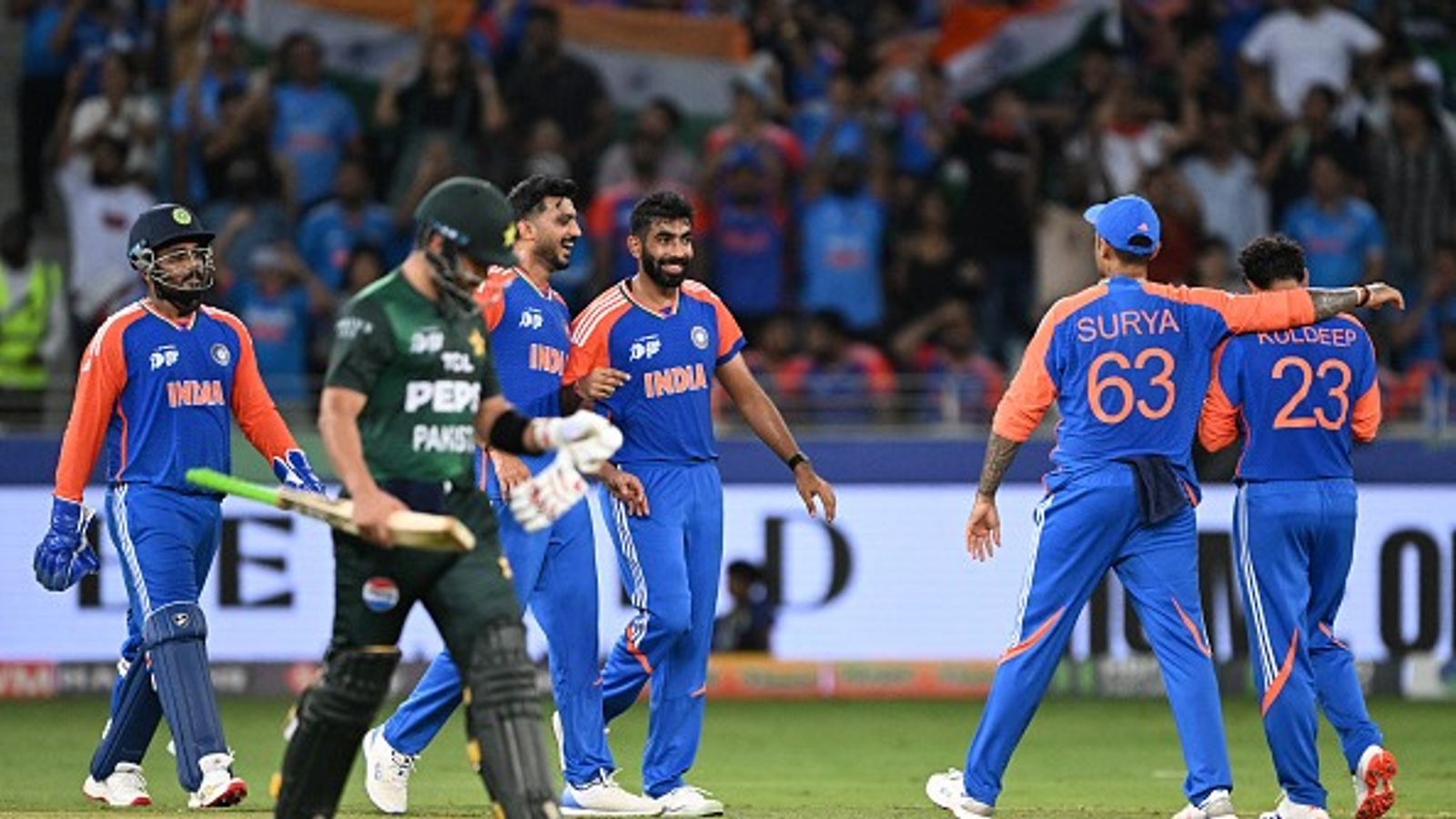 IND vs PAK, Asia Cup 2025 : भारत के तूफान में तिनके की तरह उड़ा पाकिस्तान, सूर्या एंड कंपनी ने 7 विकेट से रौंदा, सुपर-4 में धमाकेदार एंट्री IND vs PAK, Asia Cup 2025 : भारत के तूफान में तिनके की तरह उड़ा पाकिस्तान, सूर्या एंड कंपनी ने 7 विकेट से रौंदा, सुपर-4 में धमाकेदार एंट्री