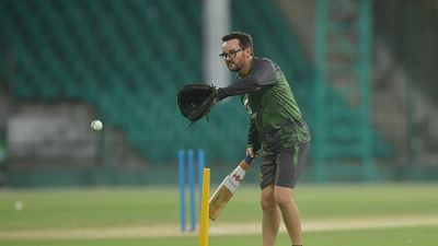 IND vs PAK : सलमान आगा भारत से हार के बाद प्रेजेंटेशन में क्यों नहीं आए? माइक हेसन ने जवाब देते हुए कहा - हमारा कप्तान बहुत... Mike Hesson, head coach of Team Pakistan