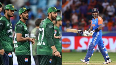 IND vs PAK: भारतीय टीम के हाथ न मिलाने से बौखलाया पाकिस्तान, मैच रेफरी को हटाने के लिए ICC से की शिकायत SportsTak Hindi