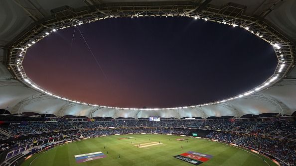 General view of play during Dubai International Stadium