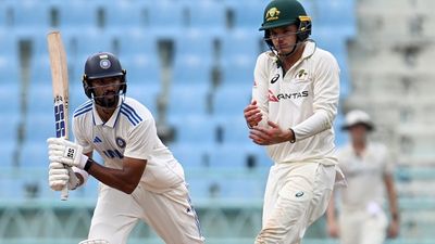 IND A vs AUS A: देवदत्त पडिक्कल की धमाकेदार वापसी, ऑस्ट्रेलिया के खिलाफ ठोका शतक, फर्स्ट क्लास क्रिकेट में 3000 रन भी किए पूरे SportsTak Hindi