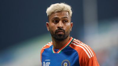 IND vs PAK: हार्दिक पंड्या ने बना दिया इतिहास, फख़र जमां को आउट कर निकले सबसे आगे, उन जैसा भारत-पाकिस्तान में कोई नहीं SportsTak Hindi