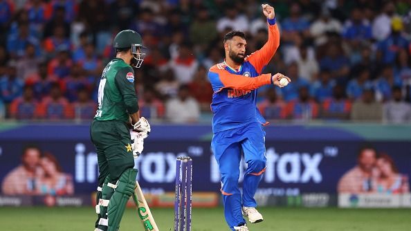 IND vs PAK, Asia cup 2025: पाकिस्‍तान के खिलाफ वरुण चक्रवर्ती के साथ ये क्‍या हो गया? ऐसा तो पिछले 11 मैचों में नहीं हुआ