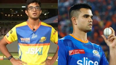 अर्जुन तेंदुलकर ने राहुल द्रविड़ के बेटे को किया आउट, गेंदबाजी में किया कमाल, लोकल टूर्नामेंट में छाए SportsTak Hindi